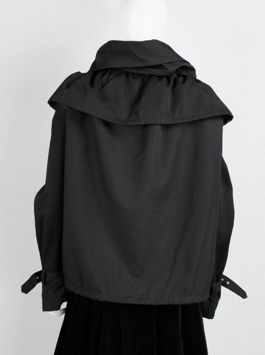 Junya Watanabe black scrunched drawstring jacket with oversized collar fall 2005 (21)