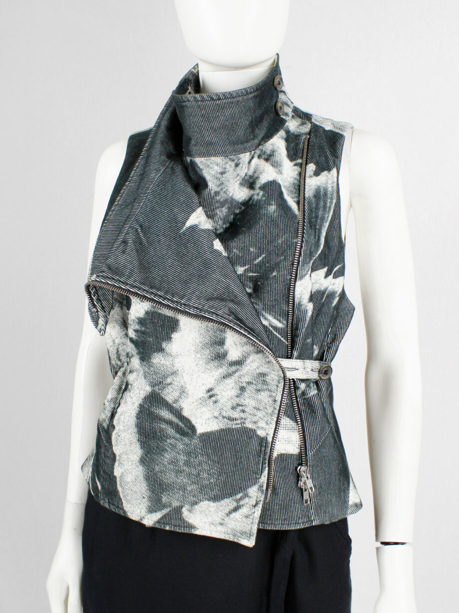 Ann Demeulemeester black and white bird print vest with standing neckline spring 2010 (9)