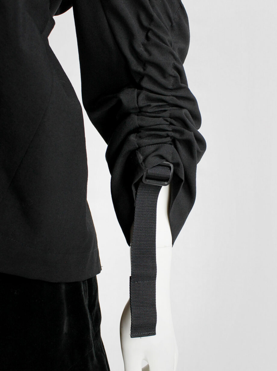 Junya Watanabe black parachute jacket with harness straps and open back spring 2003 (8)