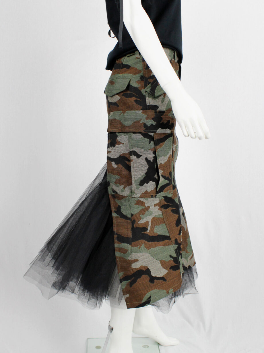 Junya Watanabe camo deconstructed skirt with black tulle pettycoat fall 2010 (24)