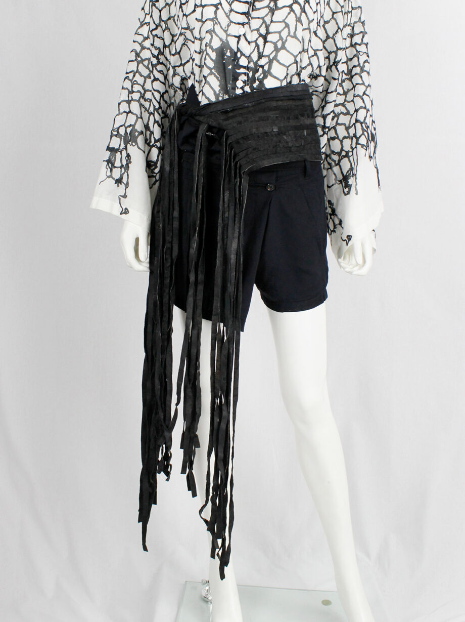 Ann Demeulemeester black wide leather belt with fringe ends made of 18 ribbons fall 2002 (3)