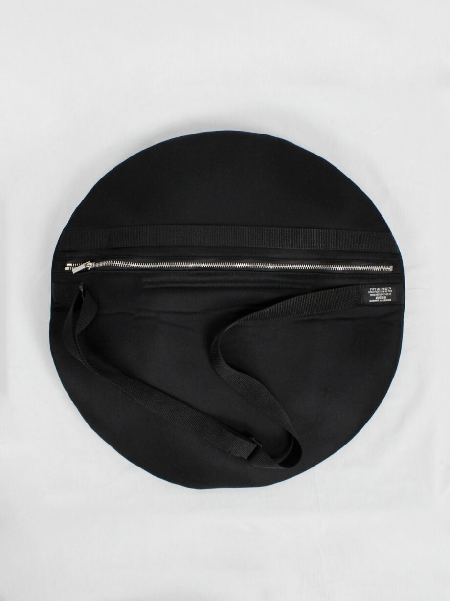Caban de Zucca by Issey black oversized circular backpack or handbag (6)