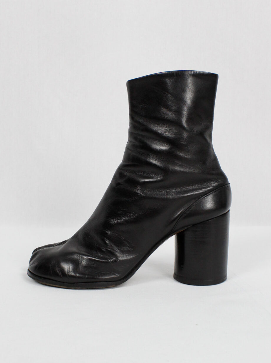 Maison Martin Margiela black tabi boots with cylinder heel (41) — 1990's