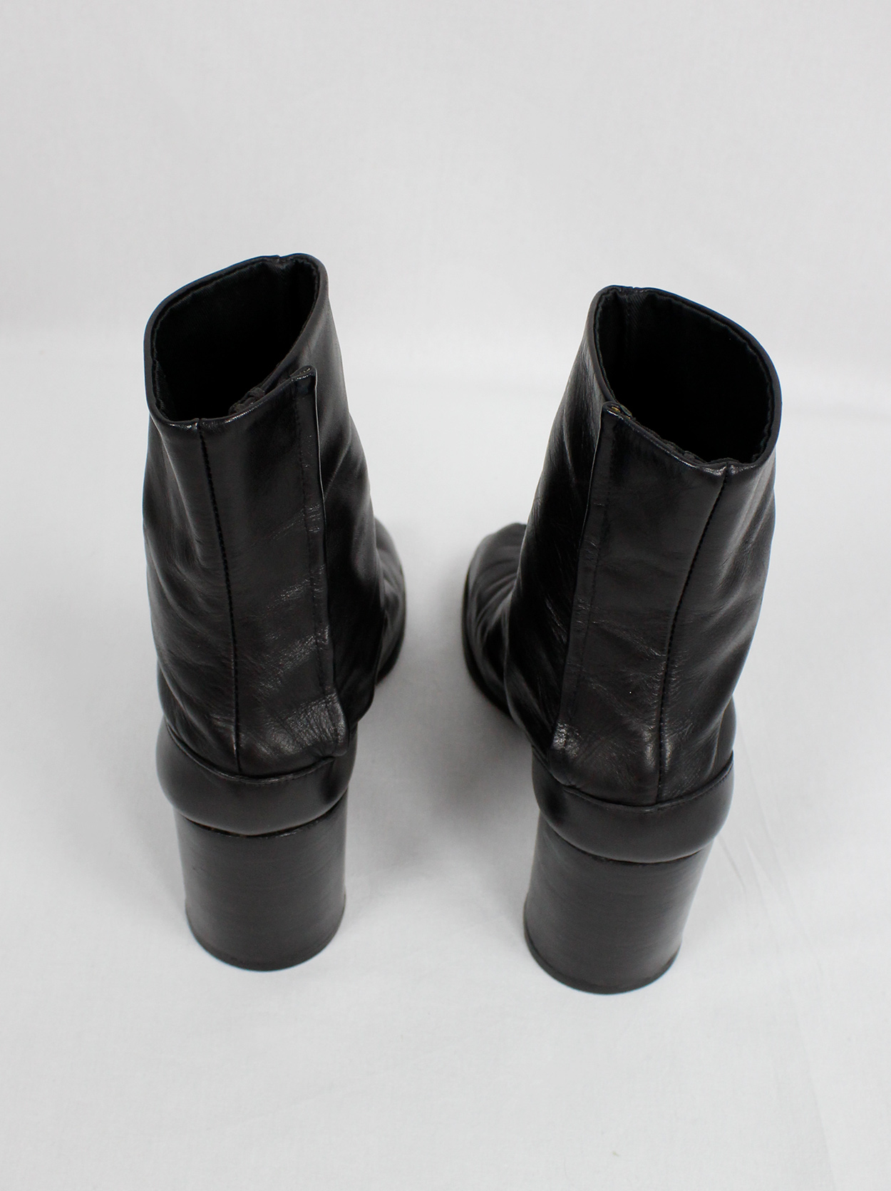 Maison Martin Margiela black tabi boots with cylinder heel (41) — 1990 ...