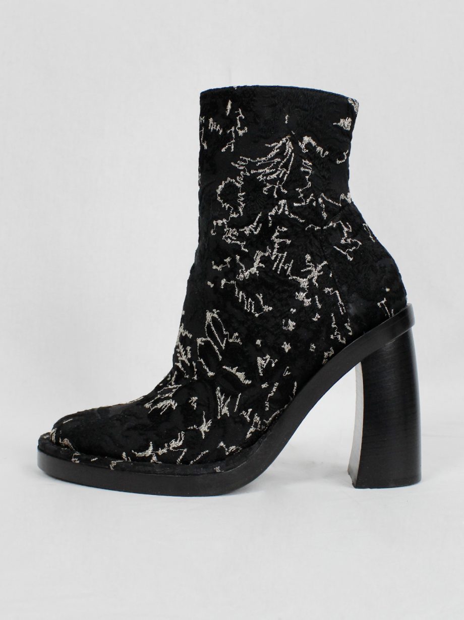 Ann Demeulemeester black ankle boots with curved heel and stitched scribbles spring 2015 (11)