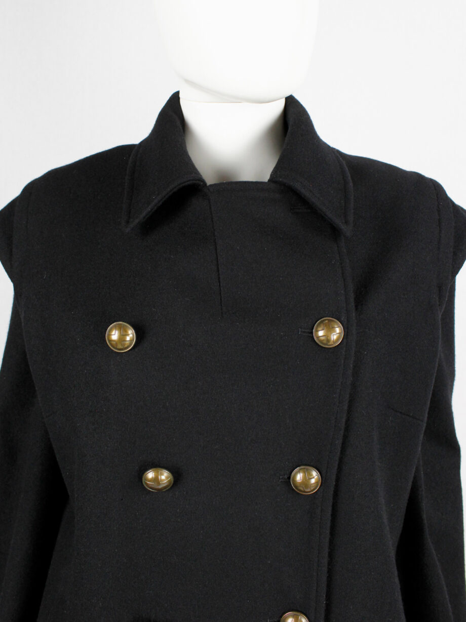 vintage af. Vandevorst black military coat with gold cross buttons and detachable sleeves fall 1999 (3)