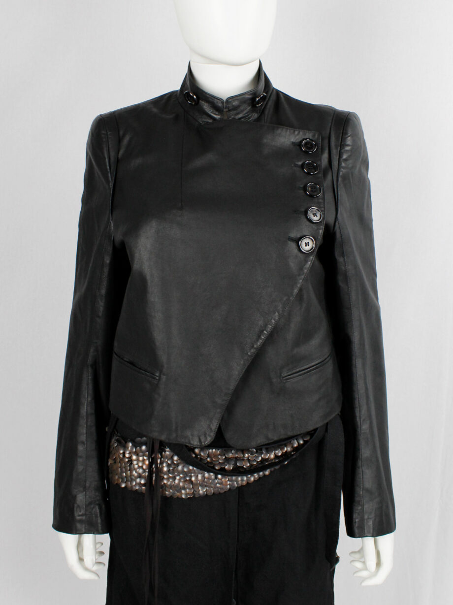 vintage Ann Demeulemeester black leather jacket with asymmetric button closure and removable collar fall 2003 (14)