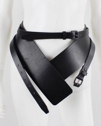 vintage af Vandevorst black double leather belts layered over a v-shaped wider belt fall 2016